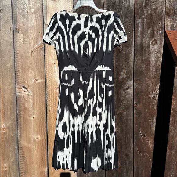 Dress - Picture 12 of 16